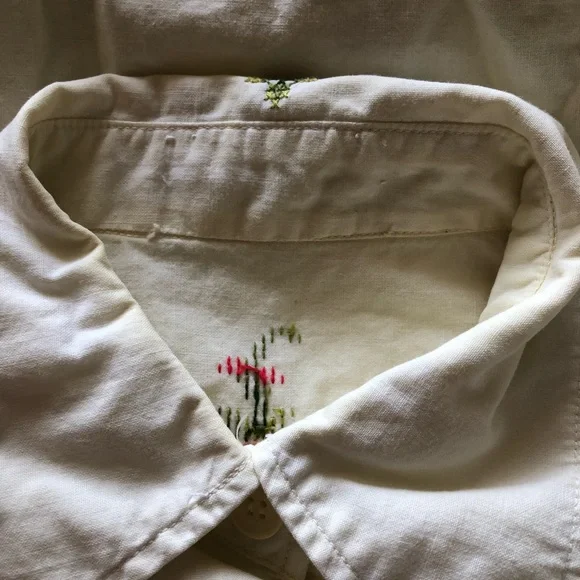 SOLD Vintage Boho Cottagecore Hippie Floral Embroidered Eyelet Button Down - Picture 8 of 10